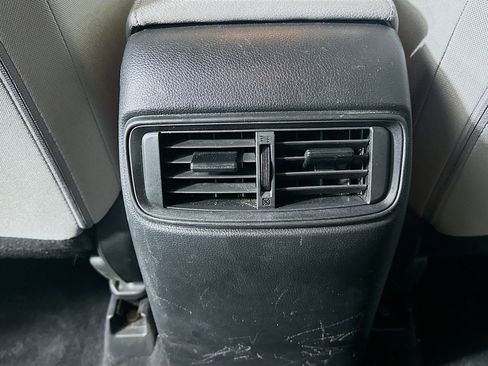 Used 2018 Honda CR-V LX image 26