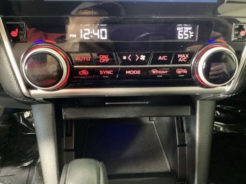 Used 2018 Subaru Outback 2.5i Premium image 24