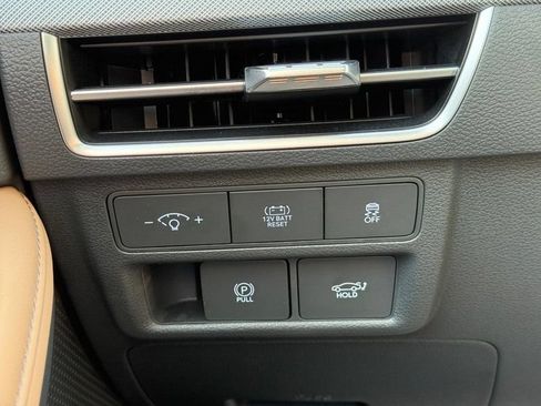 Used 2025 Hyundai Sonata Limited FWD image 28