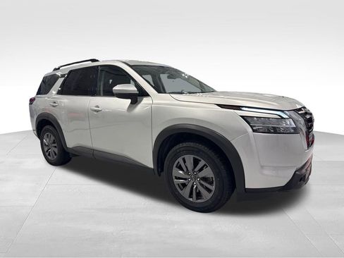 Used 2025 Nissan Pathfinder SV AWD/4WD image 51