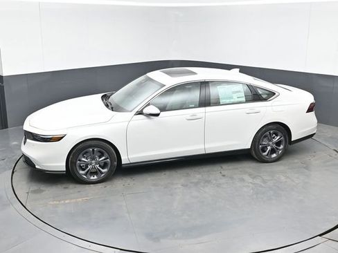 New 2026 Honda Accord EX-L image 34