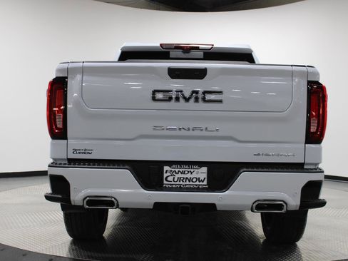 New 2026 GMC Sierra 1500 Denali Ultimate image 8