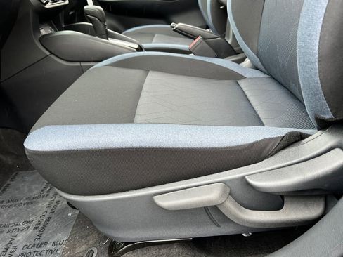 Used 2025 Nissan Versa SV w/ Trunk Package image 17