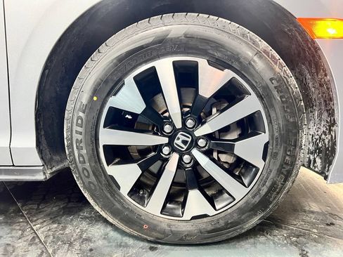 Used 2025 Honda Odyssey EX-L image 27