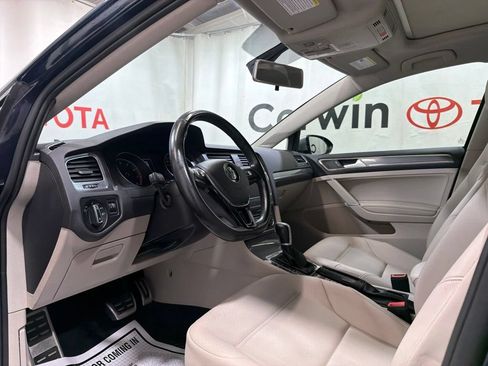 Used 2017 Volkswagen Golf Alltrack SE AWD/4WD image 23