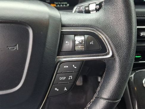 Used 2023 Lincoln Nautilus AWD w/ Premium Package image 23