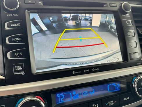 Used 2016 Toyota Highlander Limited image 37