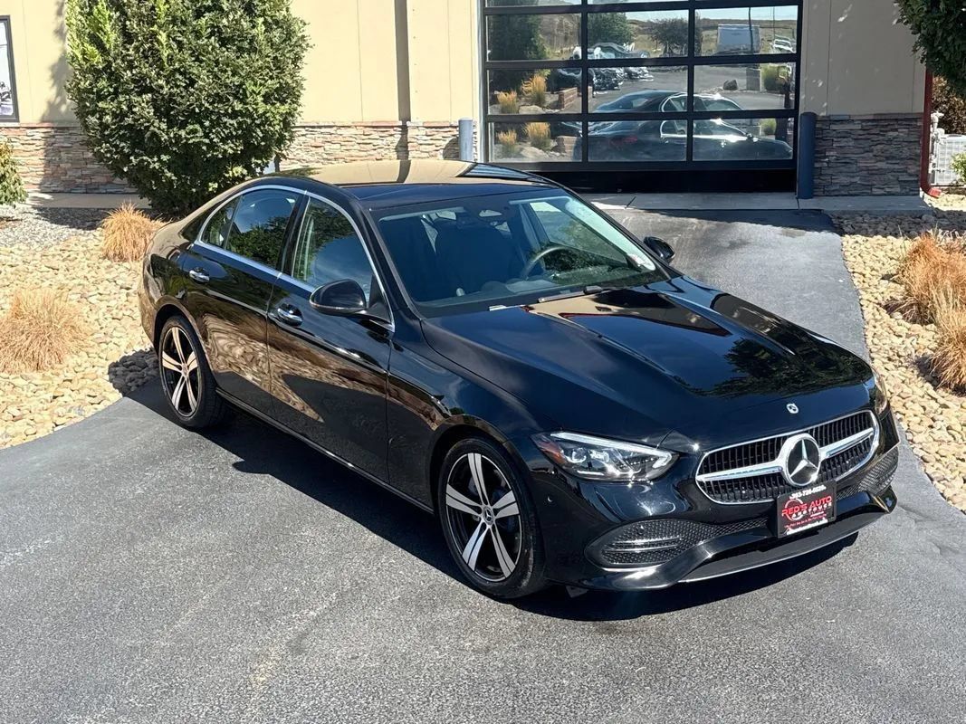 Used 2026 Mercedes-Benz C 300 4MATIC Sedan image 33