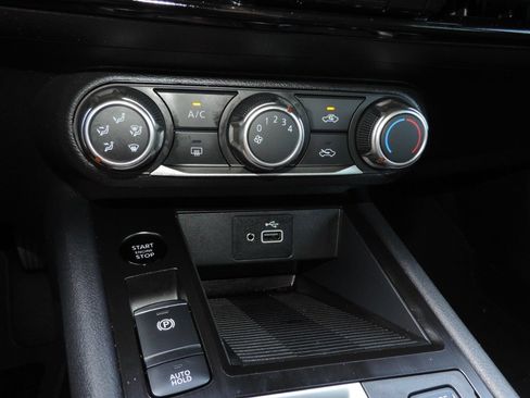 Used 2025 Nissan Kicks S AWD/4WD image 21