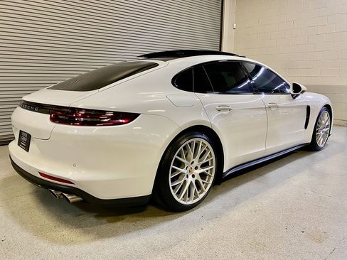 Used 2017 Porsche Panamera 4S AWD/4WD image 9