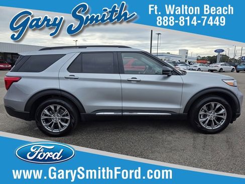 Used 2022 Ford Explorer XLT w/ Equipment Group 202A image 1