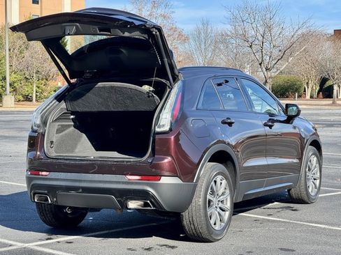 Used 2020 Cadillac XT4 Sport w/ Cold Weather Package image 18