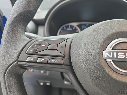 Used 2025 Nissan Kicks Play S FWD image 18