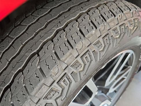 Used 2024 GMC Yukon AT4 image 22