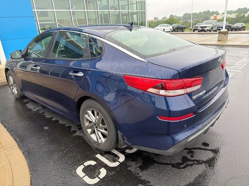 Used 2019 Kia Optima LX FWD image 2