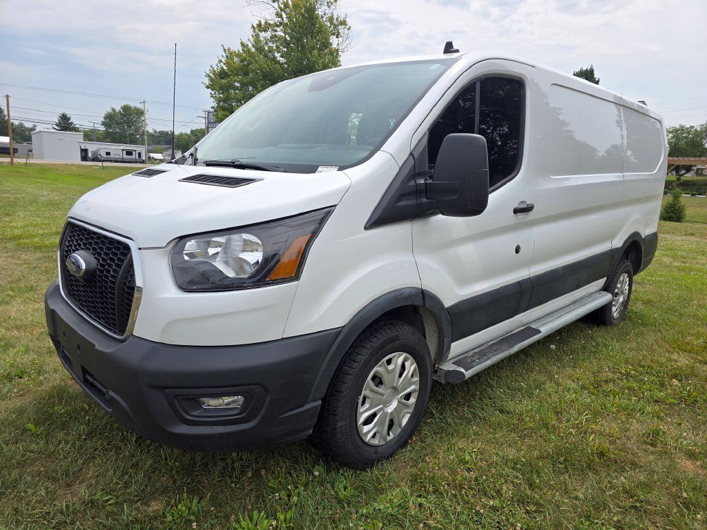 Used 2024 Ford Transit 250 Low Roof w/ Exterior Upgrade Package RWD image 3