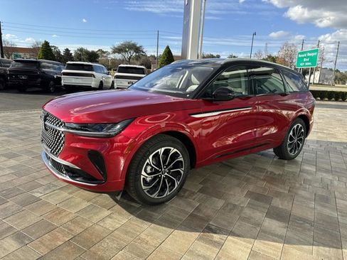 New 2026 Lincoln Nautilus Reserve image 5