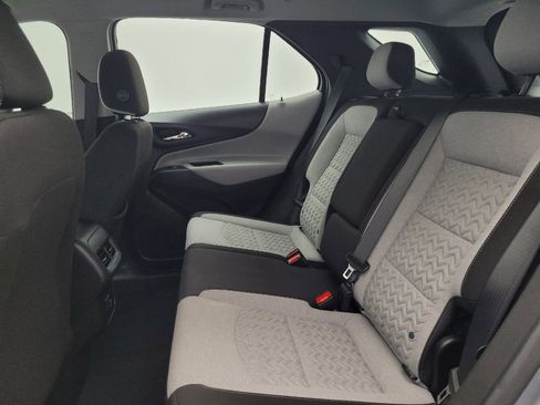 Used 2023 Chevrolet Equinox LS w/ LPO, Floor Liner Package FWD image 18