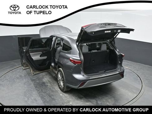 Used 2022 Toyota Highlander Platinum image 54