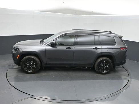 New 2026 Jeep Grand Cherokee L 4WD image 37
