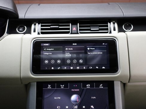 Used 2018 Land Rover Range Rover image 54