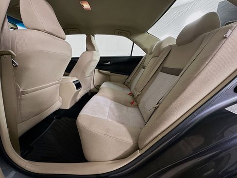 Used 2012 Toyota Camry LE image 25