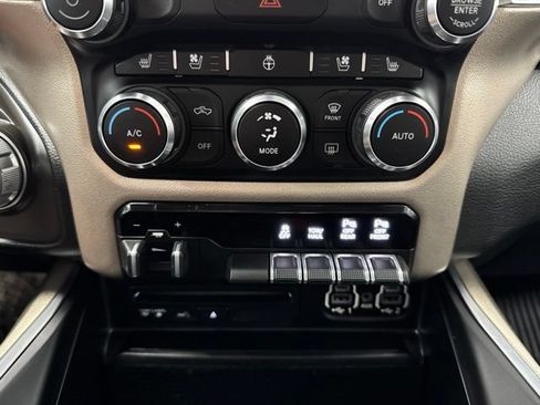 Used 2019 RAM 1500 Laramie AWD/4WD image 44
