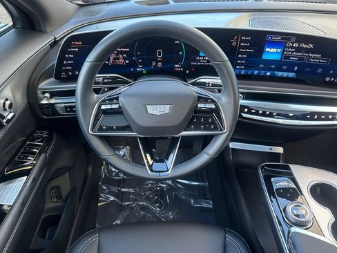 Certified 2024 Cadillac Lyriq Tech w/ Driver Assist Package image 15