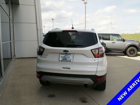 Used 2017 Ford Escape Titanium image 4