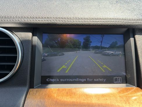 Used 2016 Land Rover LR4 AWD/4WD image 20