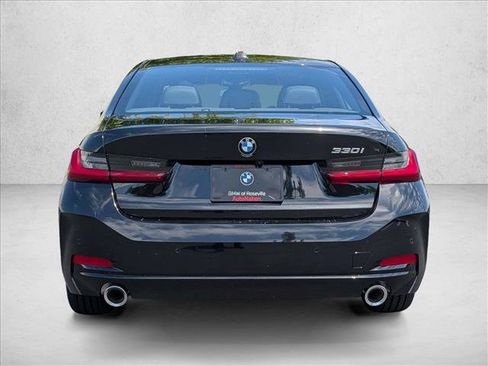 New 2026 BMW 330i Sedan RWD image 5