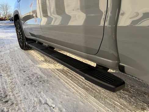 Used 2024 GMC Sierra 1500 Elevation w/ LPO, Elevation Black Package image 11