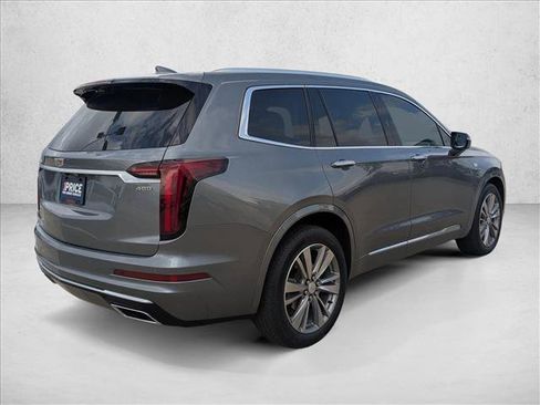 Used 2022 Cadillac XT6 Premium Luxury w/ Technology Package image 5