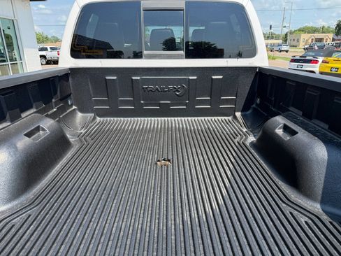 Used 2016 Ford F250 Lariat w/ Chrome Package AWD/4WD image 7