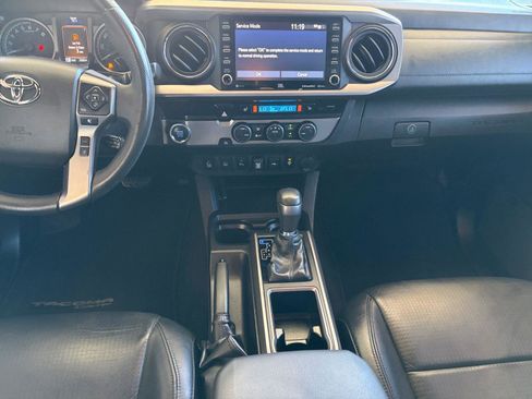 Used 2023 Toyota Tacoma Limited image 11