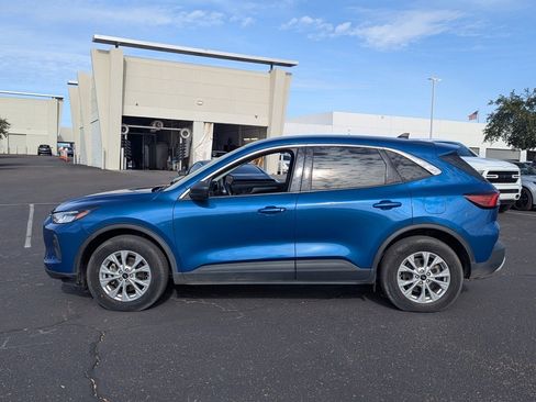Used 2023 Ford Escape Active image 3