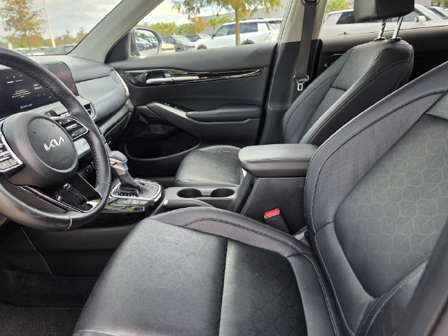 Certified 2024 Kia Seltos EX FWD image 14