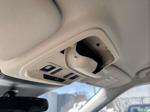 Used 2025 Ford Explorer Active image 29