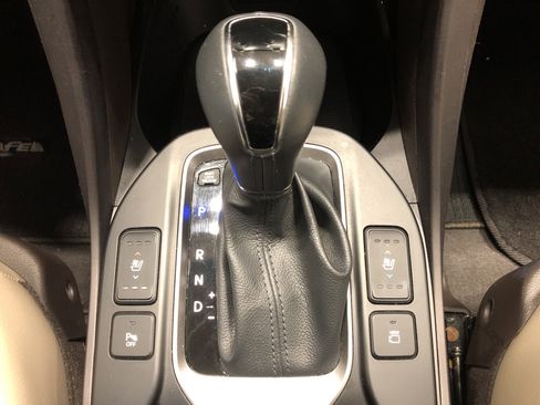 Used 2017 Hyundai Santa Fe Sport w/ 2.4L Tech Package 04 image 18