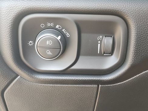 Used 2026 RAM 2500 Big Horn AWD/4WD image 26