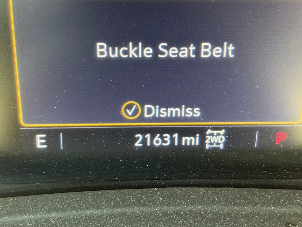 Used 2023 Buick Envision Preferred AWD/4WD image 33