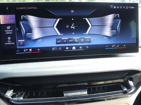 New 2026 BMW 330i Sedan w/ Premium Package RWD image 29