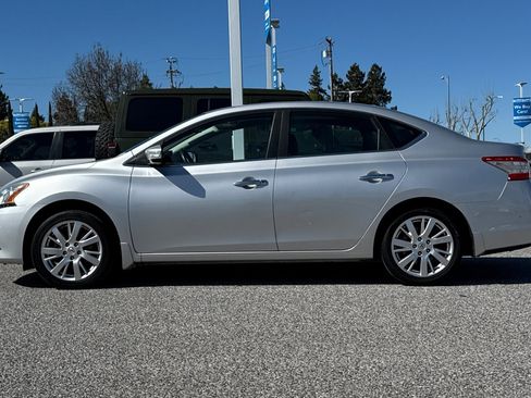 Used 2014 Nissan Sentra SL w/ Premium Package image 2