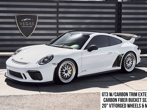 Used 2018 Porsche 911 GT3 RWD image 1