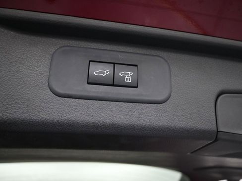 Used 2025 Toyota Grand Highlander Limited image 19