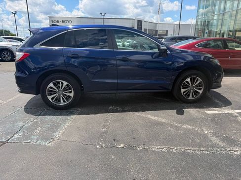 Used 2017 Acura RDX AWD w/ Advance Package image 3