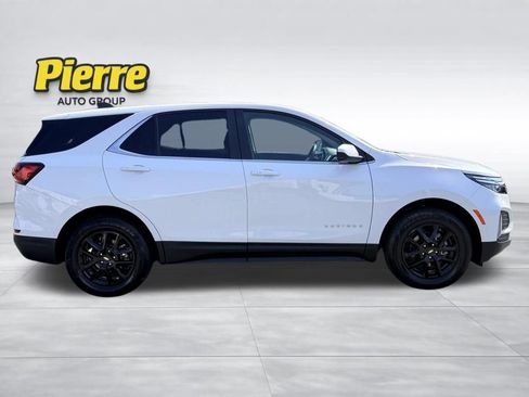 Used 2024 Chevrolet Equinox LT AWD/4WD image 4