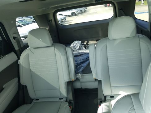New 2026 Hyundai Palisade Limited FWD image 19
