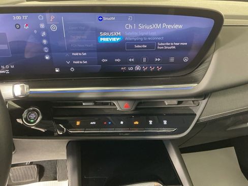 Used 2024 Buick Envision Preferred image 19