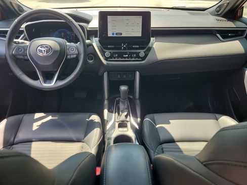 Used 2023 Toyota Corolla Cross AWD Hybrid w/ Convenience Package image 13